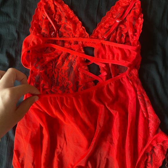 Lingerie - Picture 5 of 5